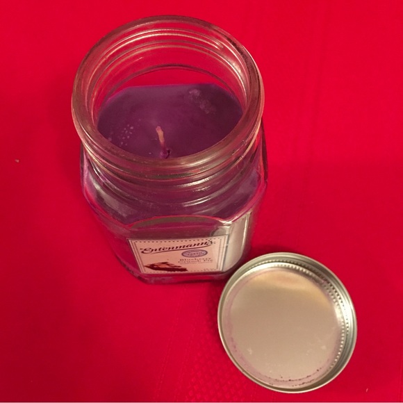 New - Entenmann’s Scented Jar Candle - Blueberry Crumb Pie - Picture 3 of 4